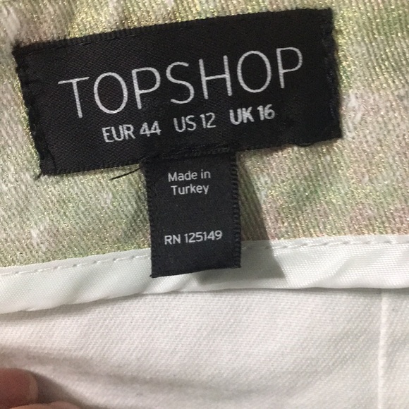 Dreamy pearlescent skirt - Picture 3 of 7